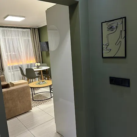Center Nest Apartment *